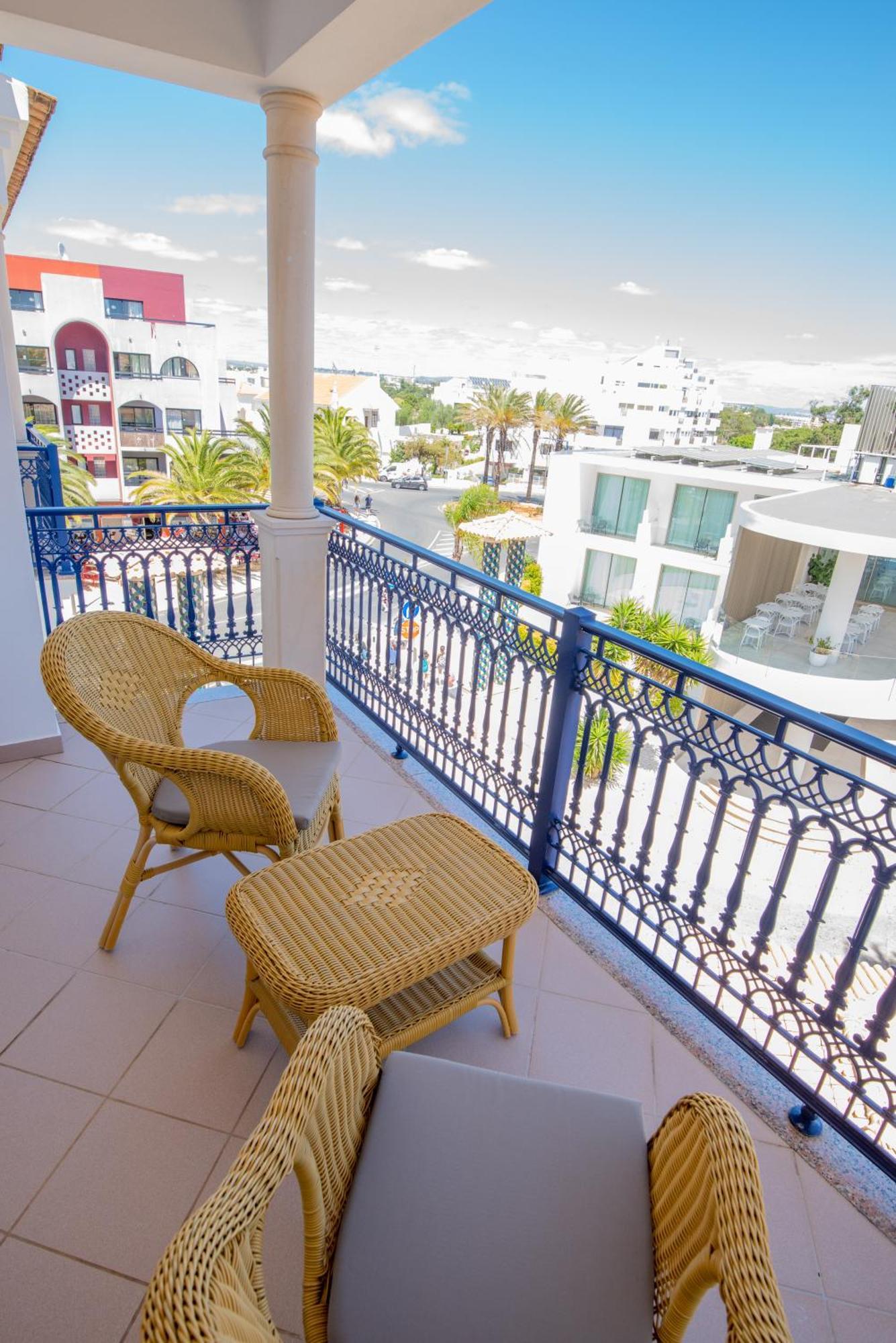 Charm Apartment T2 All With Big Terrace Albufeira Self Check-In מראה חיצוני תמונה